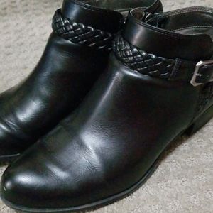 Ankle boots